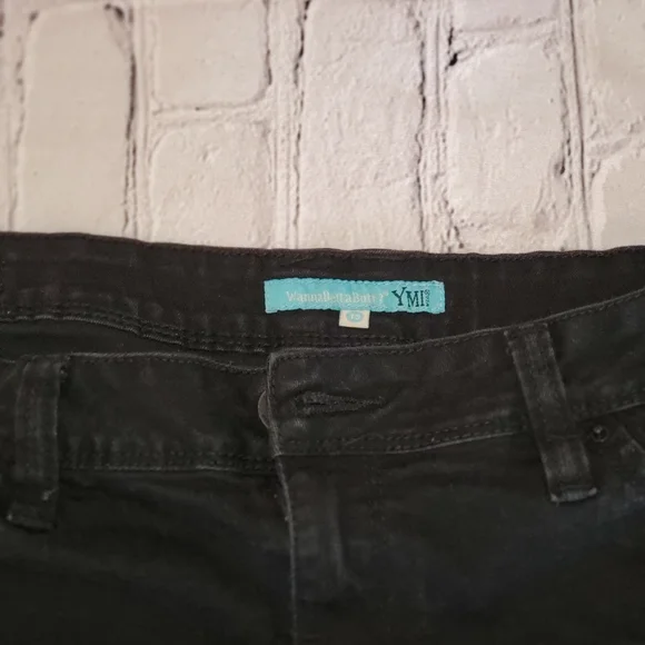 Shorts, color Distressed black, YMI, size 13, stretch material - Picture 3 of 6